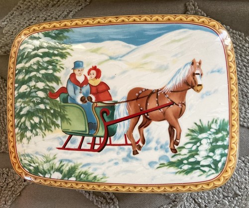 Trinket box horse drawn winter - drawn,